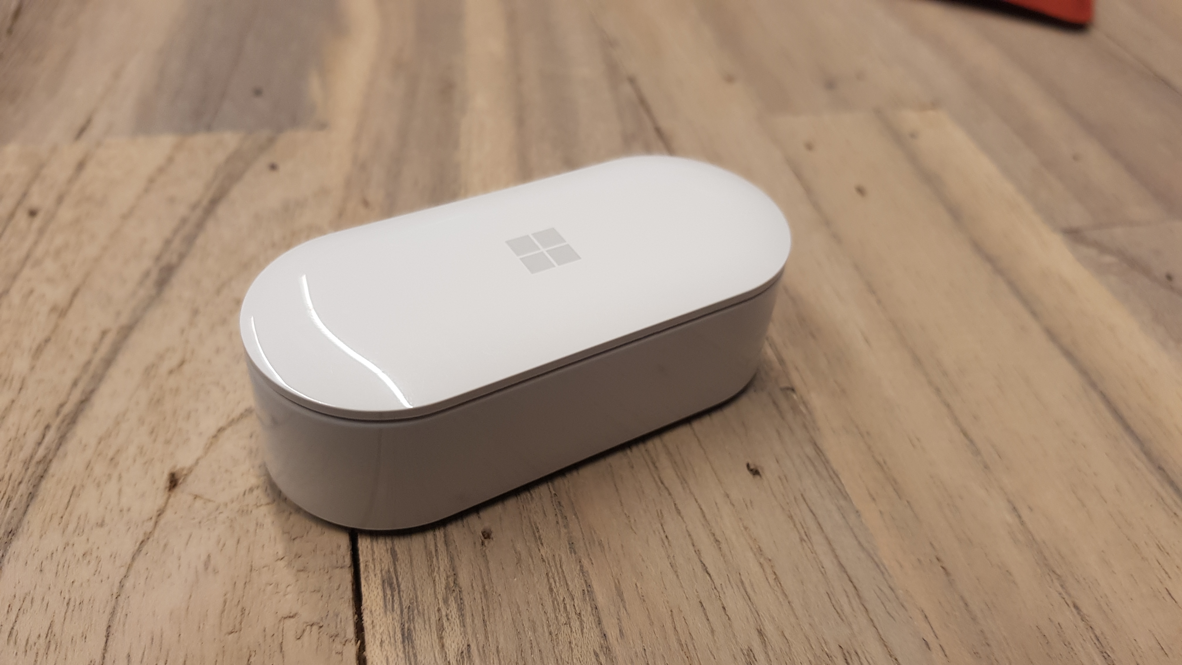 5 things we learnt from the designer behind Microsoft’s Surface Earbuds