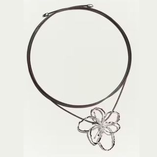 Flower pendant necklace from Mango