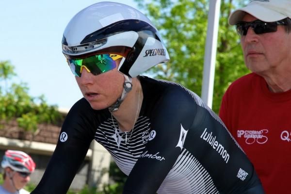Amber Neben (Specialized-lululemon) completed the team podium sweep
