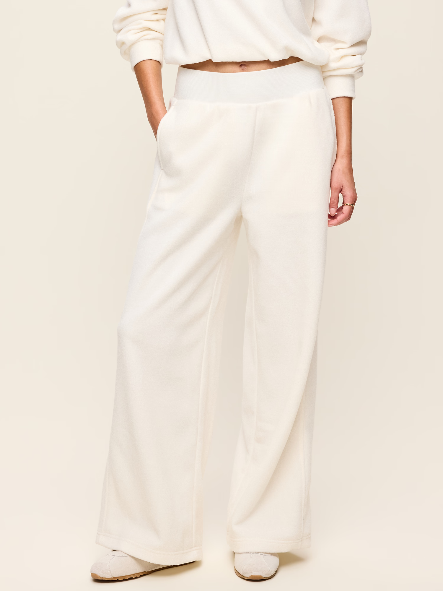Old Navy, Extra High-Waisted Performance Fleece Wide-Leg Sweatpants