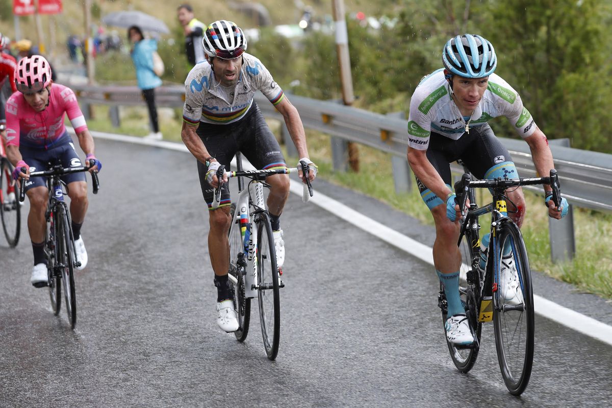 Lopez attacks ahead of Valverde on the climb to the finish