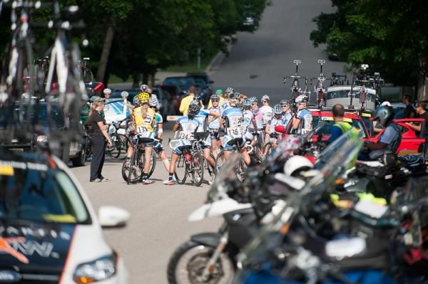 The Peanut Butter &amp; Co/Twenty 12 team prepares for the start of the women's race.