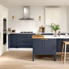 Two tone kitchen cabinet ideas with cream and navy kitchen