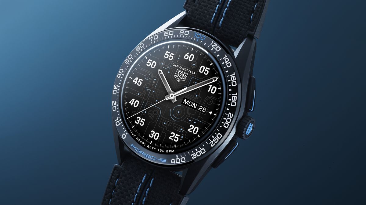 The TAG Heuer Connected Calibre E4 Porsche Edition comes with