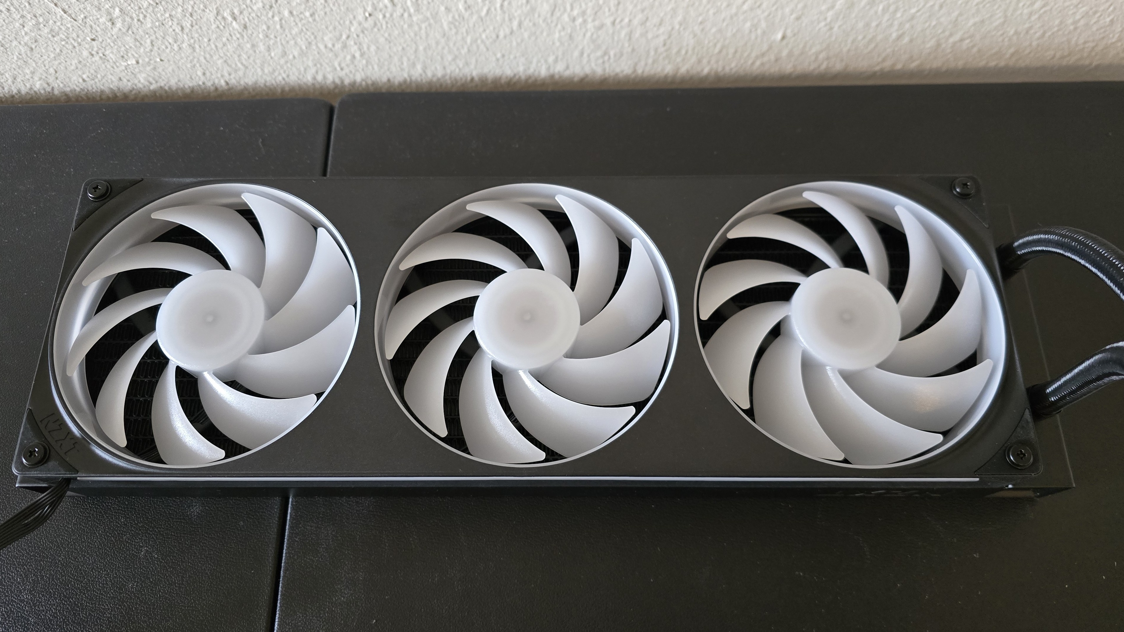 NZXT Kraken Plus 360 RGB