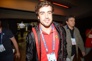 Formula 1 star Fernando Alonso was on hand at the start of the elite men's world championship race