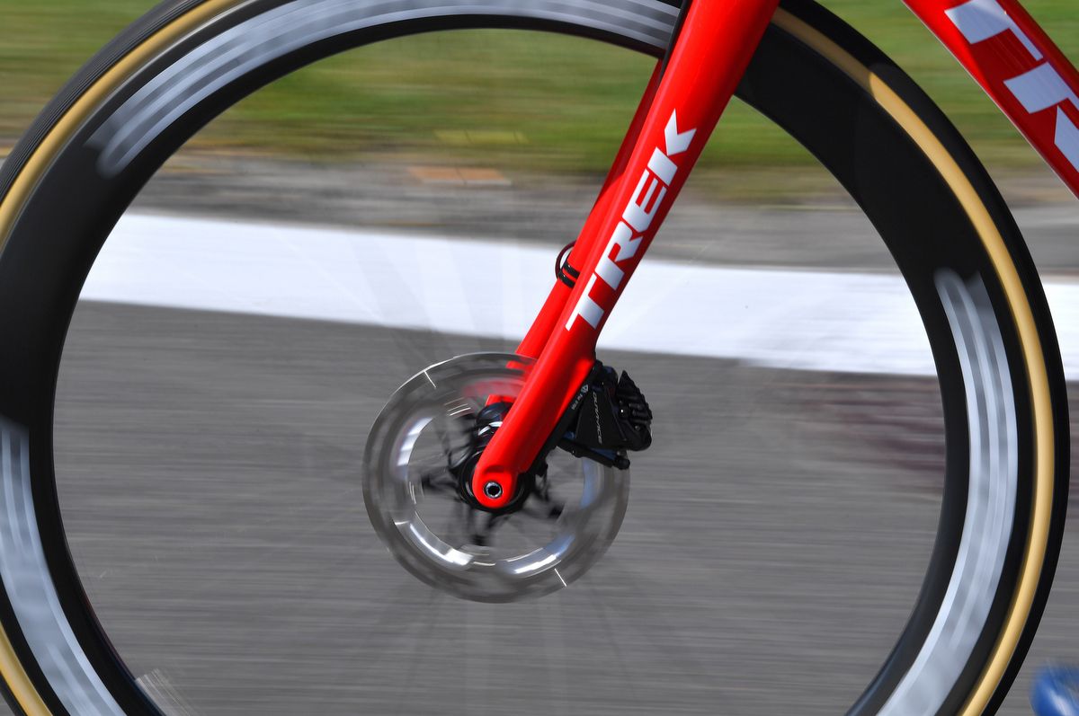 Some Trek riders are on disc brakes at the Tour de Pologne