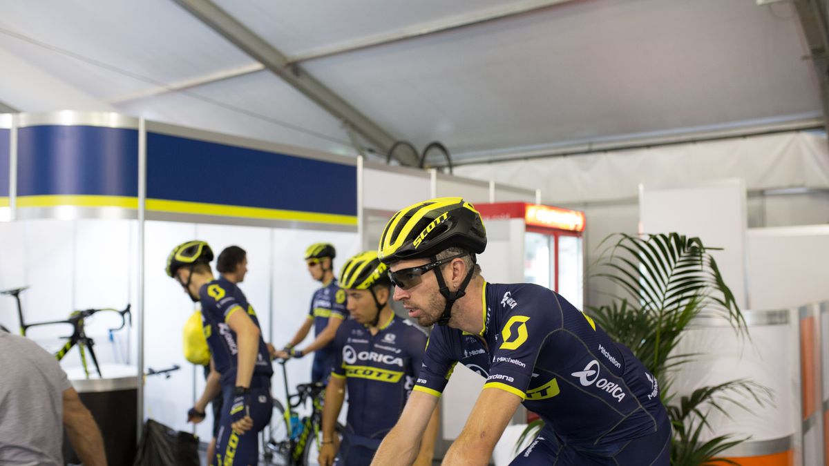 Quite a few of the Orica-Scott riders were sporting wearing the XC MTB Centric Plus lid rather than the aero road Cadence Plus