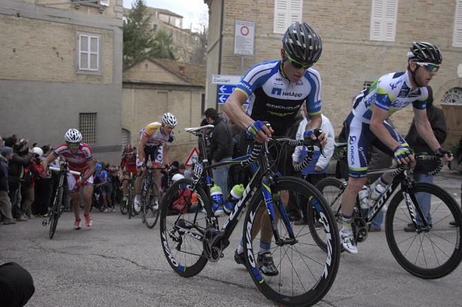 Daniel Schorn (Netapp) hiked his bike up the climb