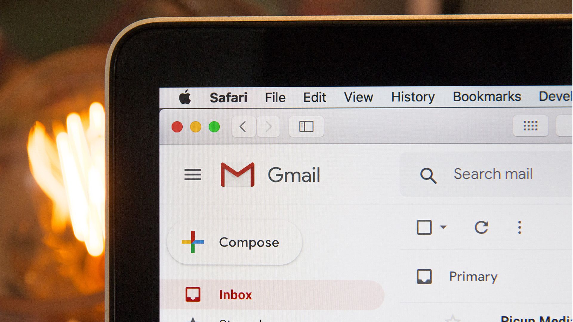 Panik – Google, Gmail’lerinizin Gemini yapay zekasını eğitmek için kullanılmadığını söylüyor ve bunun yerine ‘Akıllı Özelliklerin’ ne yaptığını açıklıyor