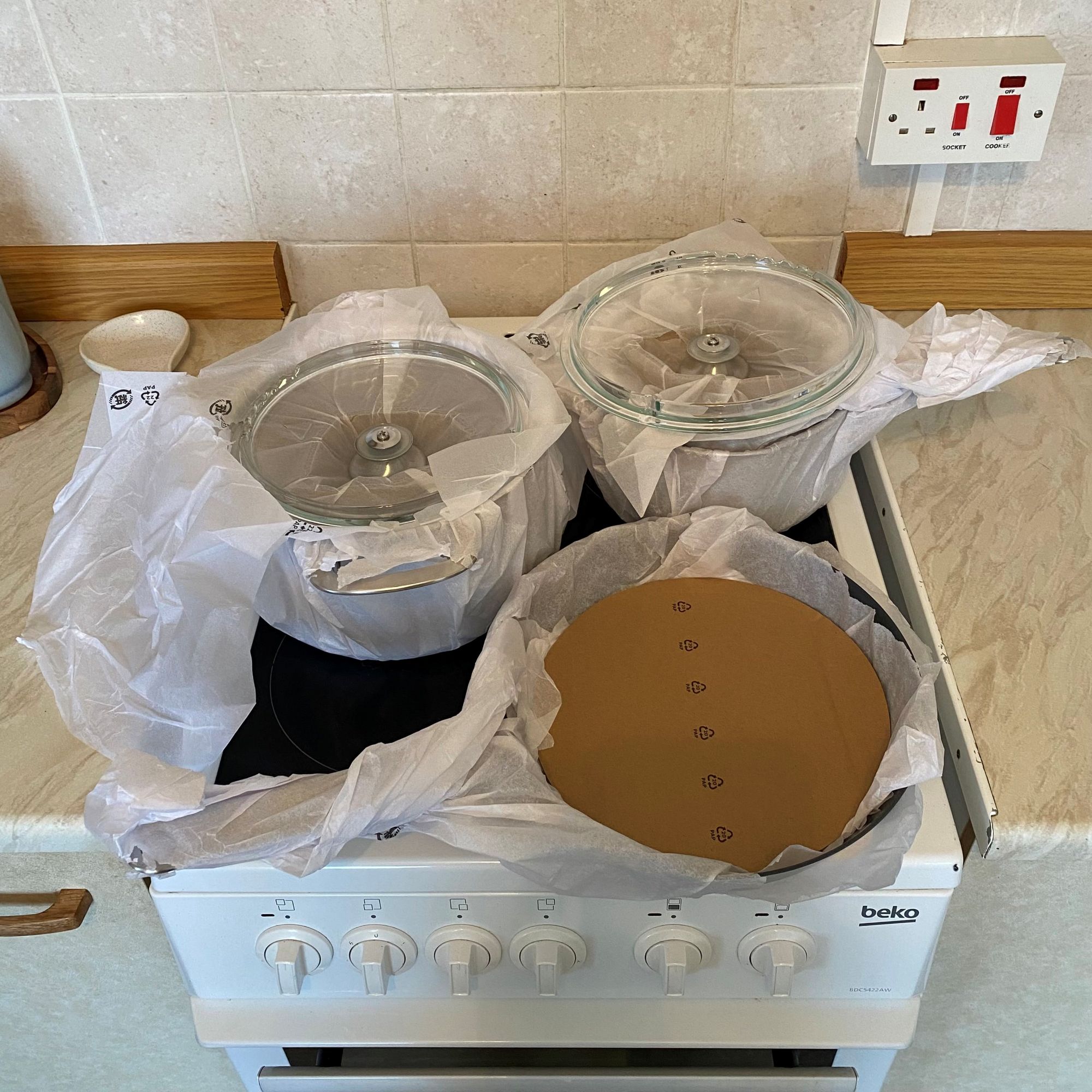 IKEA HEMKOMST 7-piece cookware set in packaging