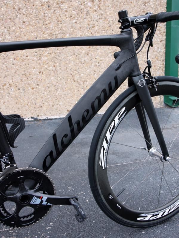 Alchemy is now offering its own aero down tubes and seat tubes - plus a newly shaped top tube - for customers looking for shave a few seconds. The shapes were designed in-house by Alchemy while the tubes themselves are made by Enve Composites.