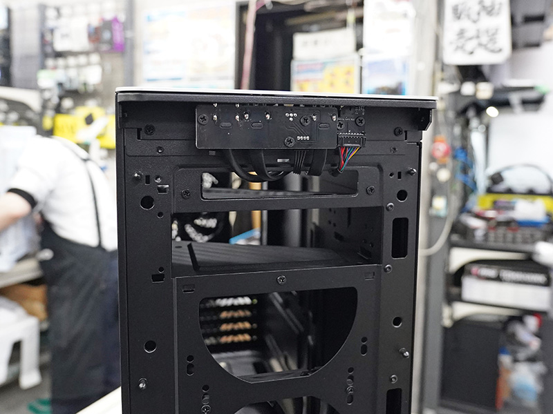 Cooler Master MasterBox CM695 from the inside