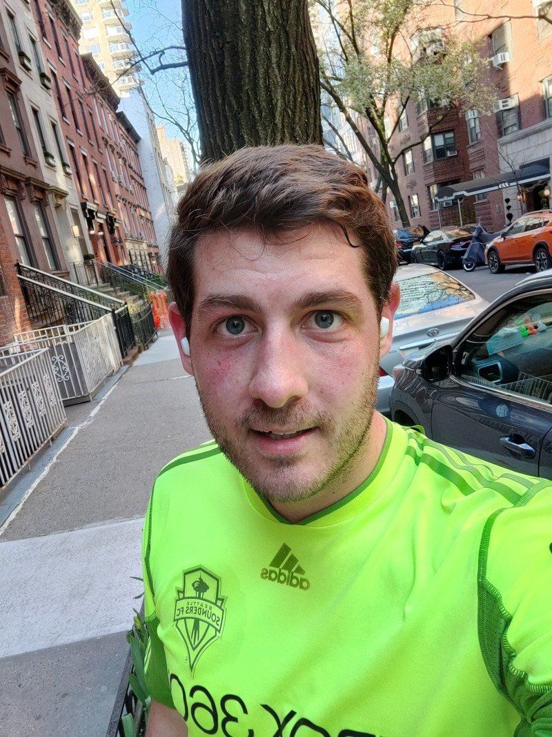 OnePlus 8 front-facing camera sample