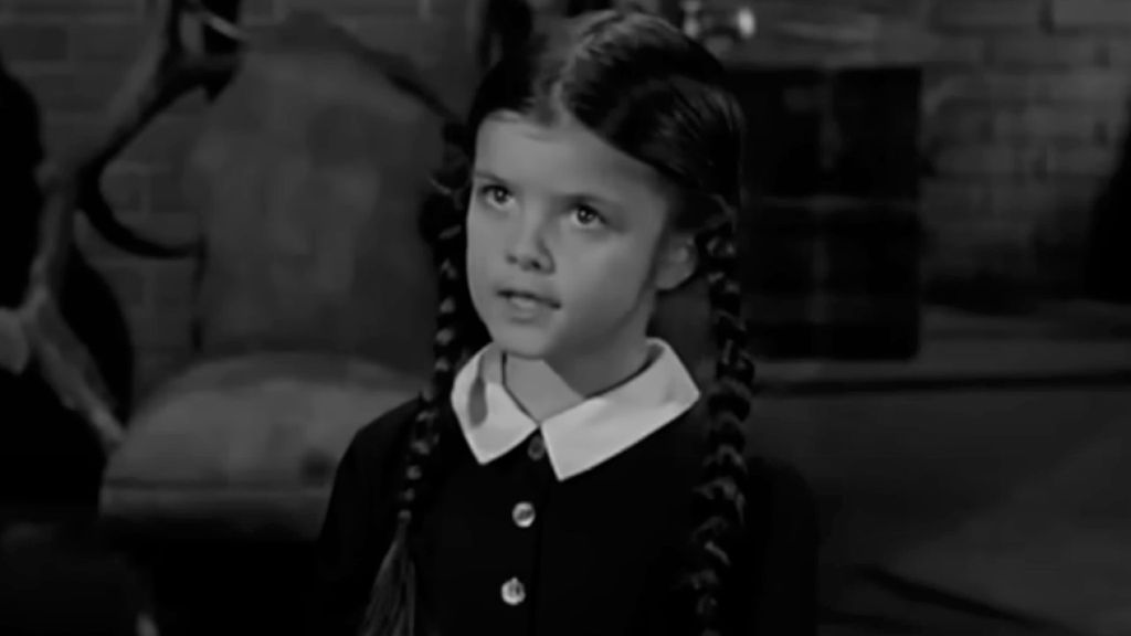 Fans Pay Tribute To Original Wednesday Addams Actress Lisa Loring After ...