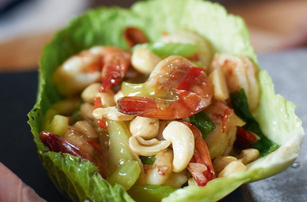 Gok Wan's spicy stir-fried prawns with cashew nuts | Chinese Recipes