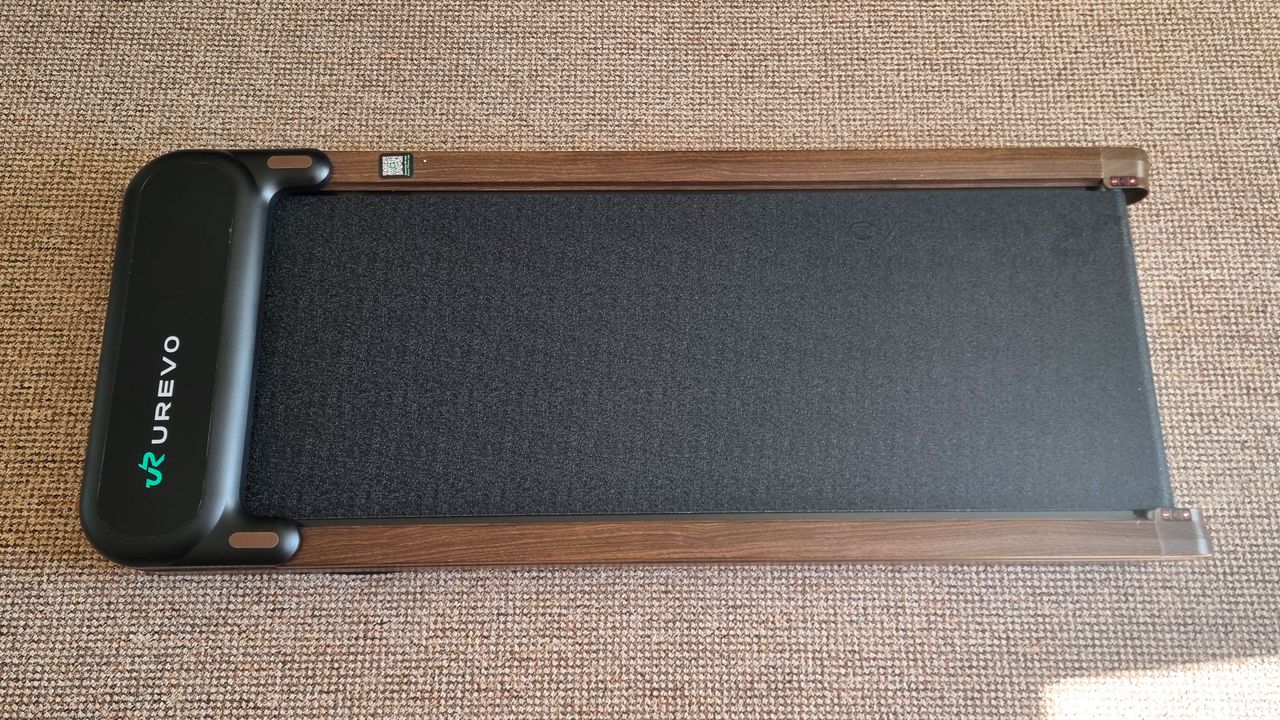 Urevo SpaceWalk E4W under-desk treadmill, a view from above