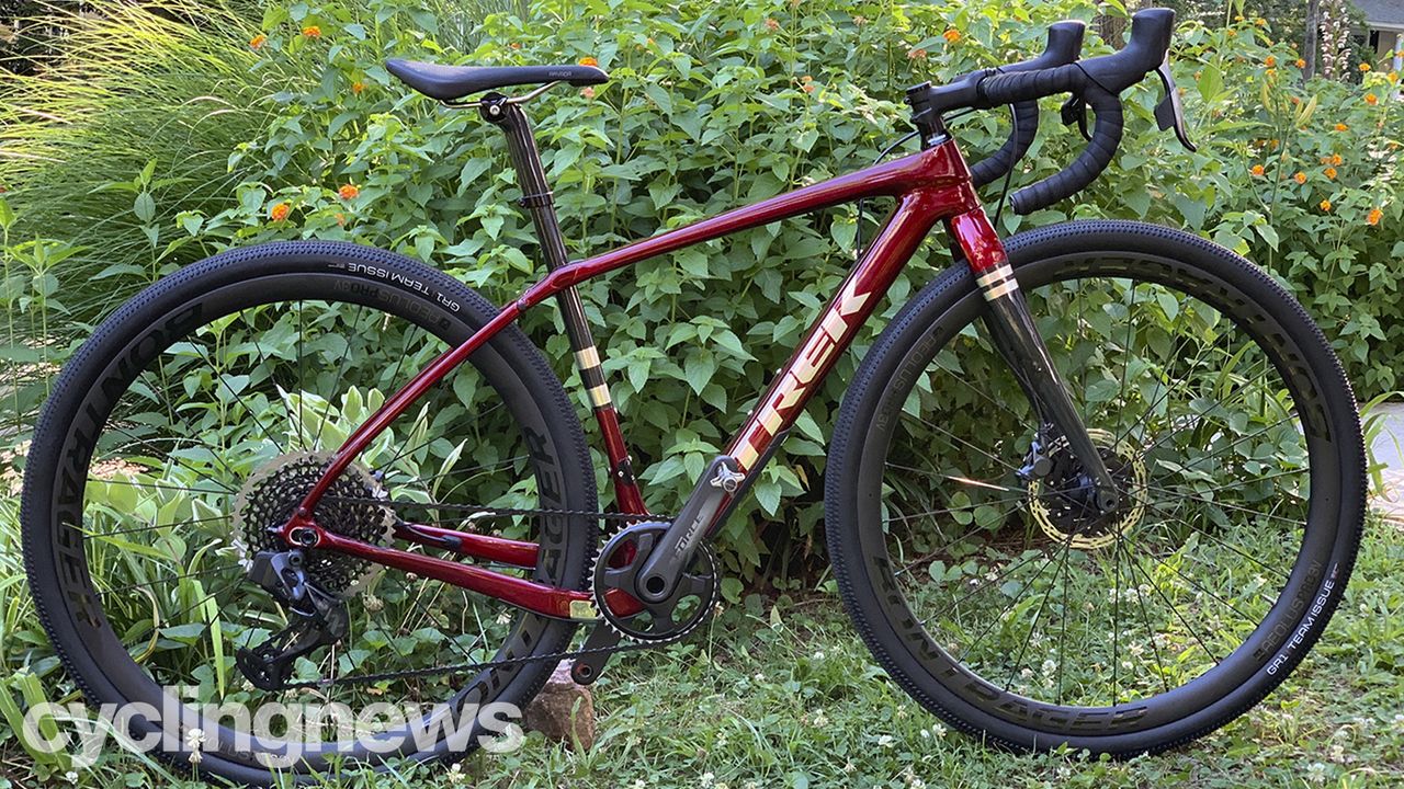 Trek Checkpoint SL7