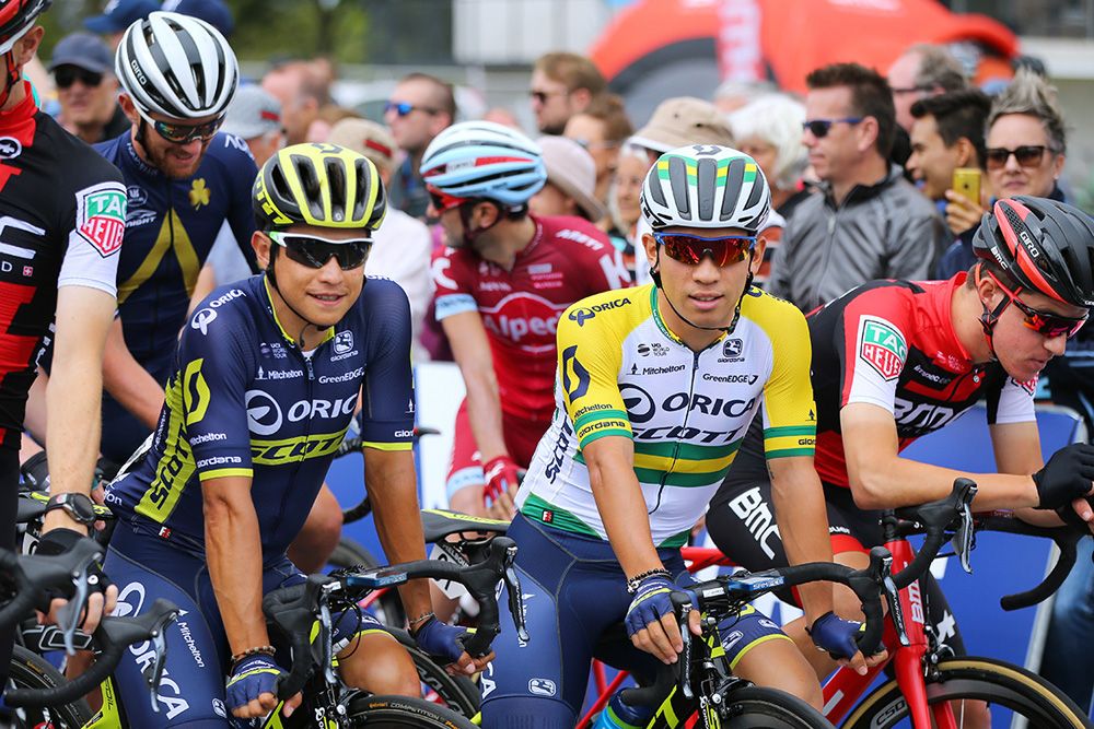 Esteban Chaves and Australian criterium champion Caleb Ewan (Orica-Scott)