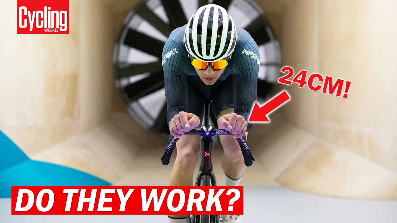 bike in Wind tunnel head on