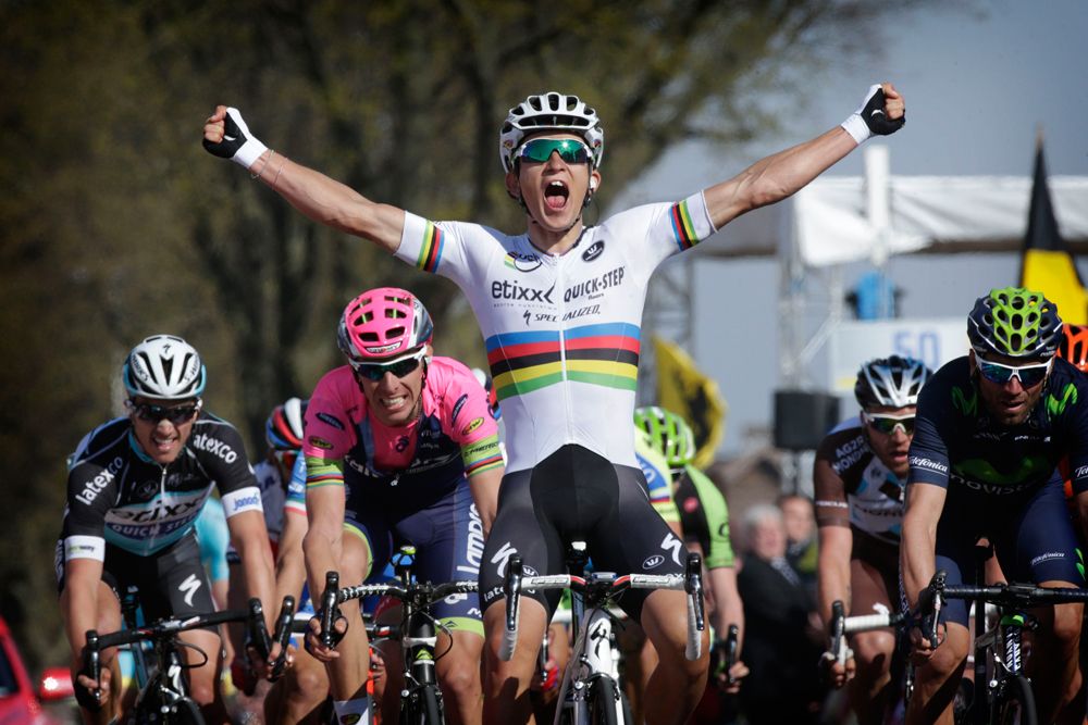 Michał Kwiatkowski wins the 2015 Amstel Gold Race
