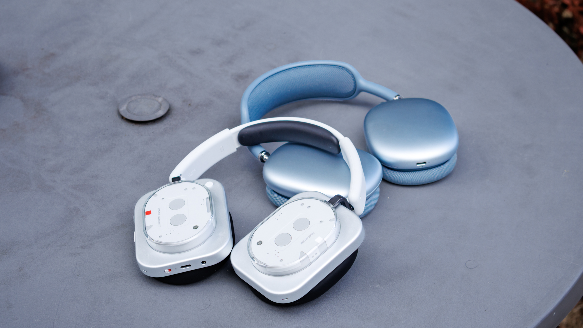 AirPods Max vs Nothing Headphone (1)