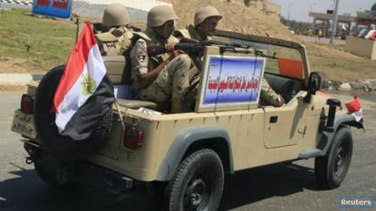 Egyptian troops accidentally kill 12 Mexicans and Egyptians in tourist conovy