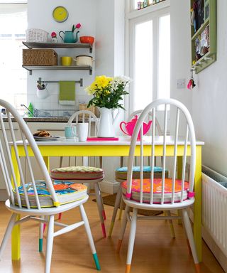 Small kitchen table ideas for small space living