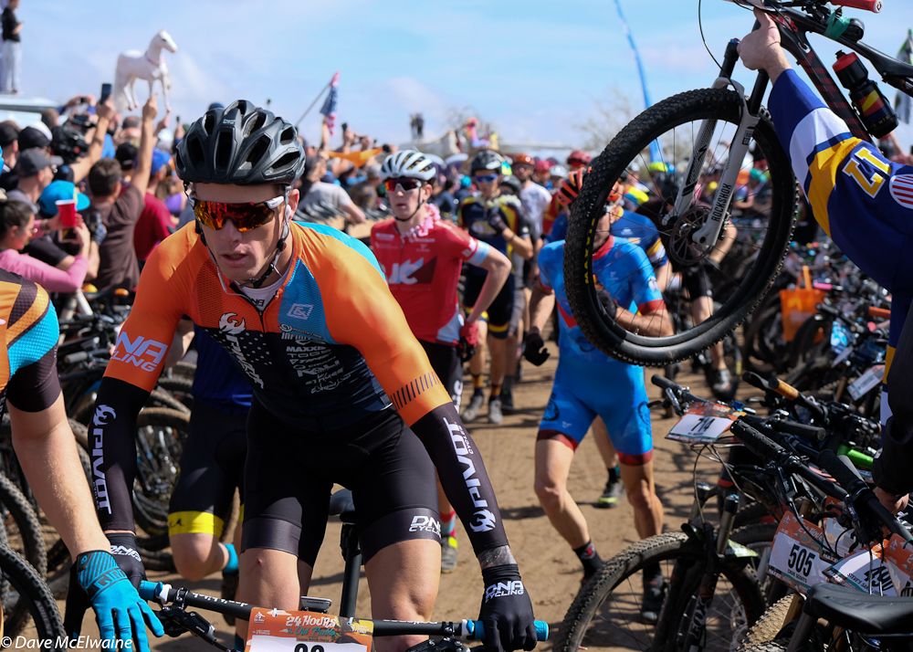 Fast runners were rewarded by getting onto the singletrack ahead of hundreds of competitors