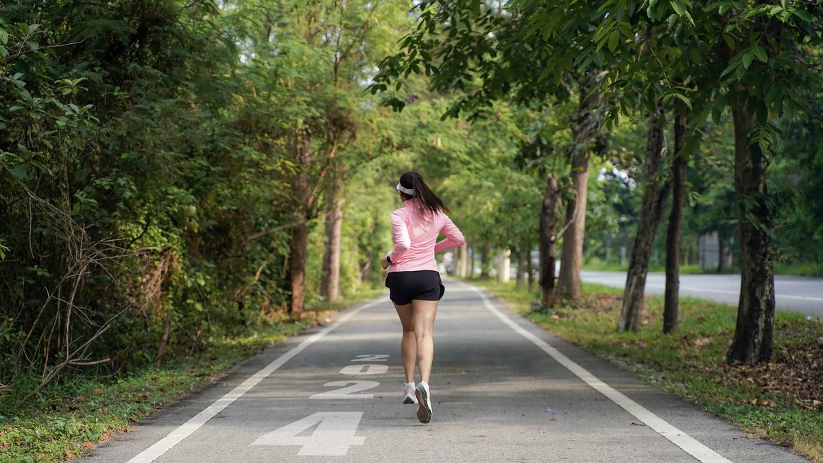 woman running