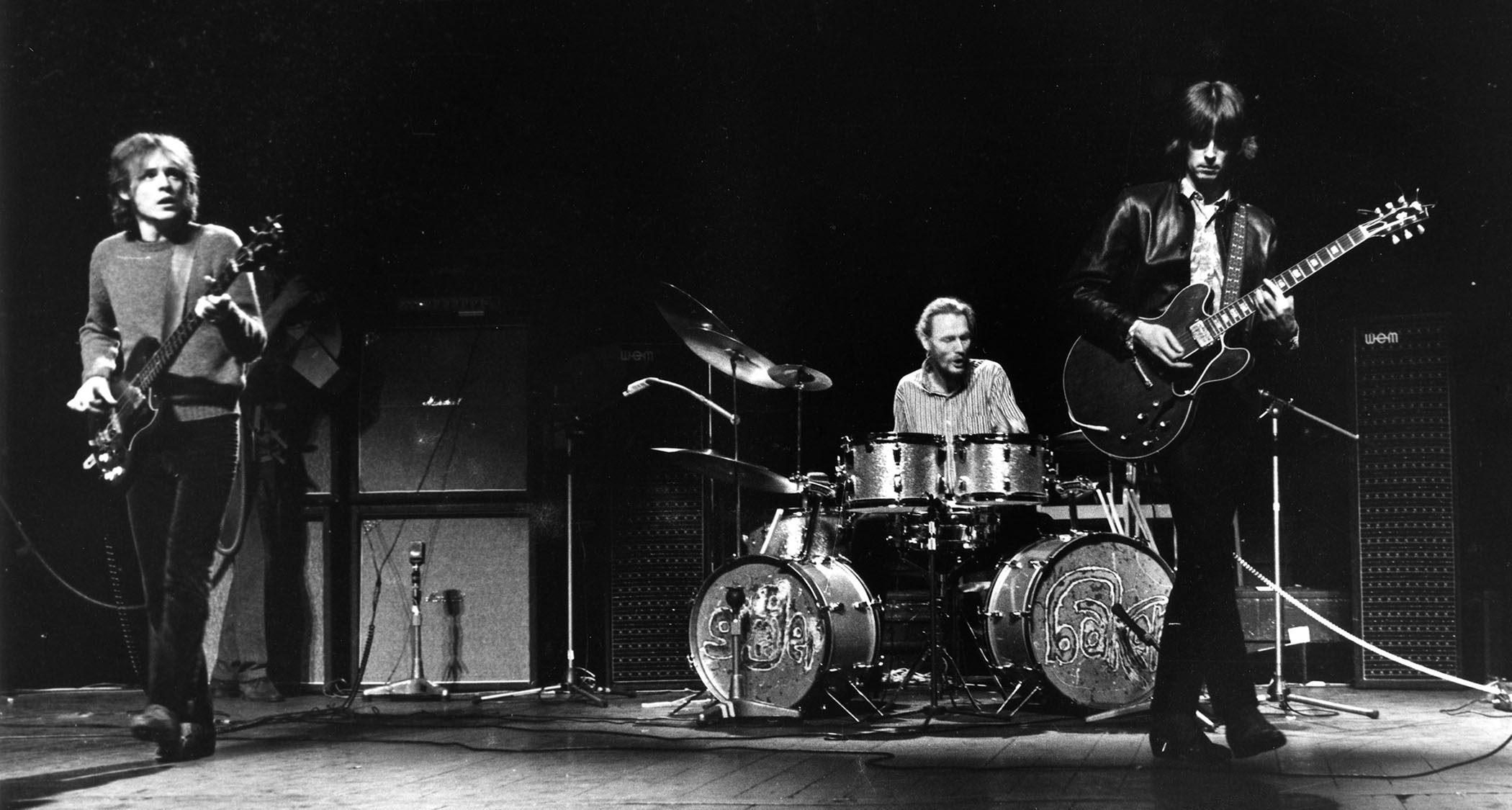Cream perform during their farewell concert, with Eric Clapton playing a Gibson ES-335.