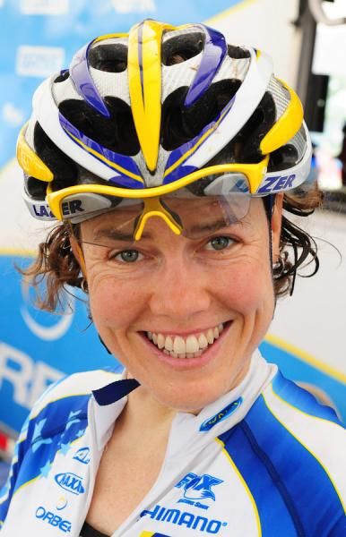 Georgia Gould (Luna) at the start.