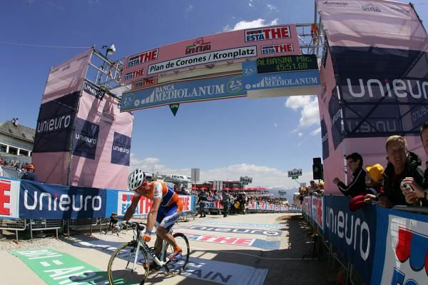 Graeme Brown (Rabobank) made it through the Plan de Corones TT