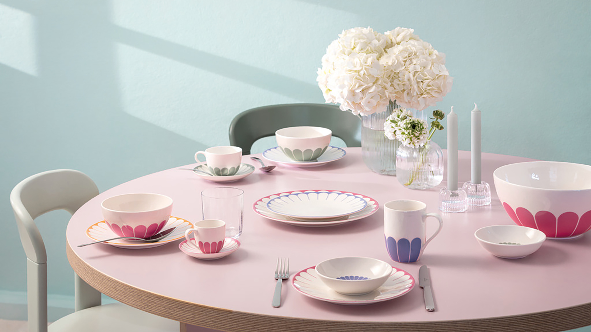 Floral crockery