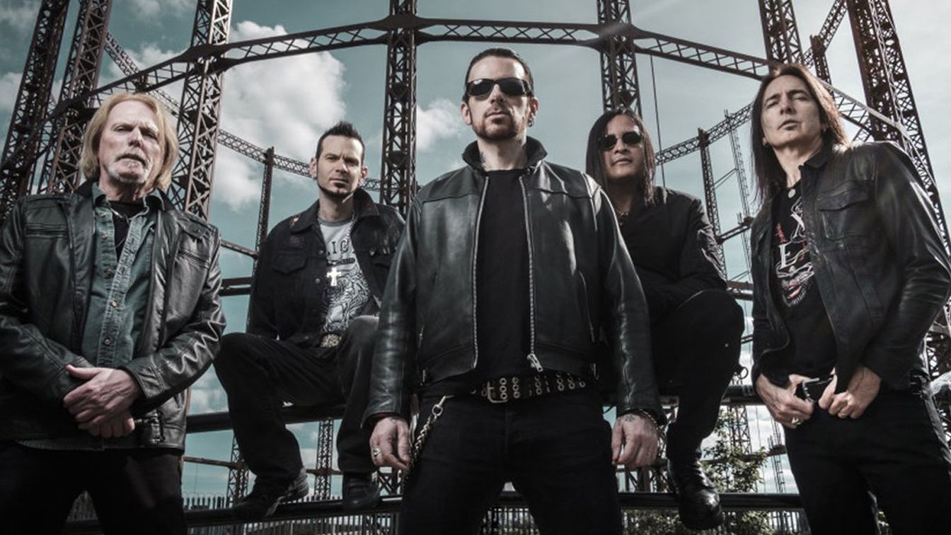 Группа black видео. Группа Black Star Riders. Black Star Riders - Heavy Fire. Black Star Riders Heavy Fire 2017. Star Rider