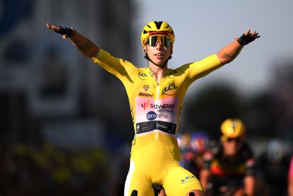 GENEVA, SWITZERLAND - AUGUST 02: Lorena Wiebes of Netherlands and Team SD Worx - Protime - Yellow leader jersey celebrates at finish line as stage winner during the 5th Tour de France Femmes 2026, Stage 2 a 147.9km stage from Aigle to Geneva / #UCIWWT / on August 02, 2026 in Geneva, Switzerland. (Photo by Alex Broadway/Getty Images)