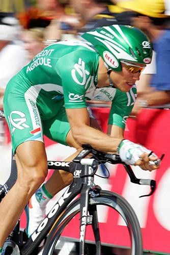 Thor Hushovd (Credit Agricole) comes in with the fastest time of 8:17.