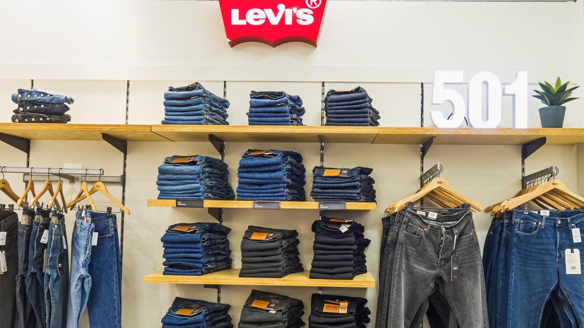 Black Friday Clothing Deals On Levi's Jeans - Up To 50% Off EVERYTHING ...