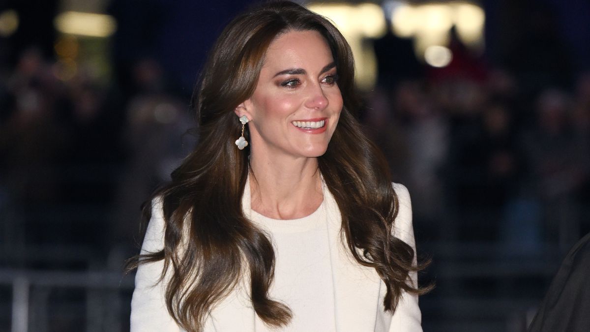 Kate Middleton's Reiss jumper is cosy casual and in stock | Woman & Home