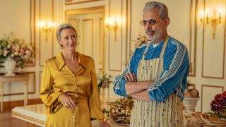 L-R: Janet McTeer as Hera and Jeff Goldblum as Zeus in Netflix&#039;s &quot;Kaos&quot;.