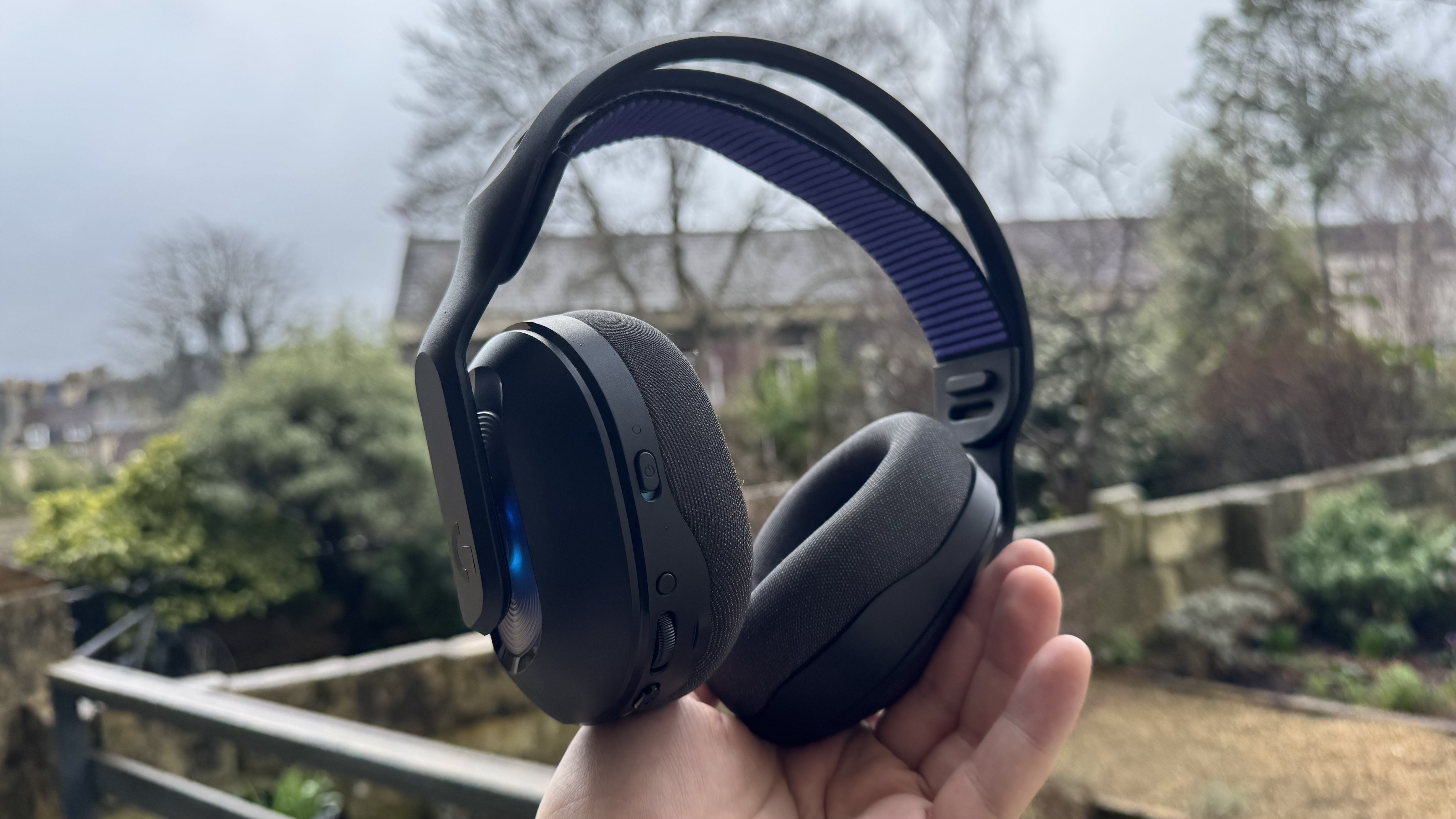 Logitech G522 Lightspeed gaming headset