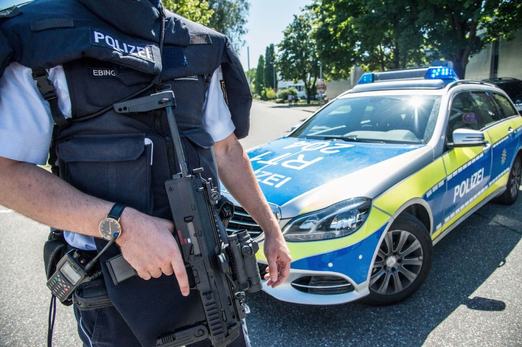 A German police officer and car