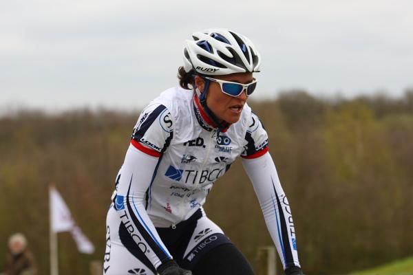 Brooke Miller (United States) chased hard to get back in the front bunch but couldn't get across the gap.