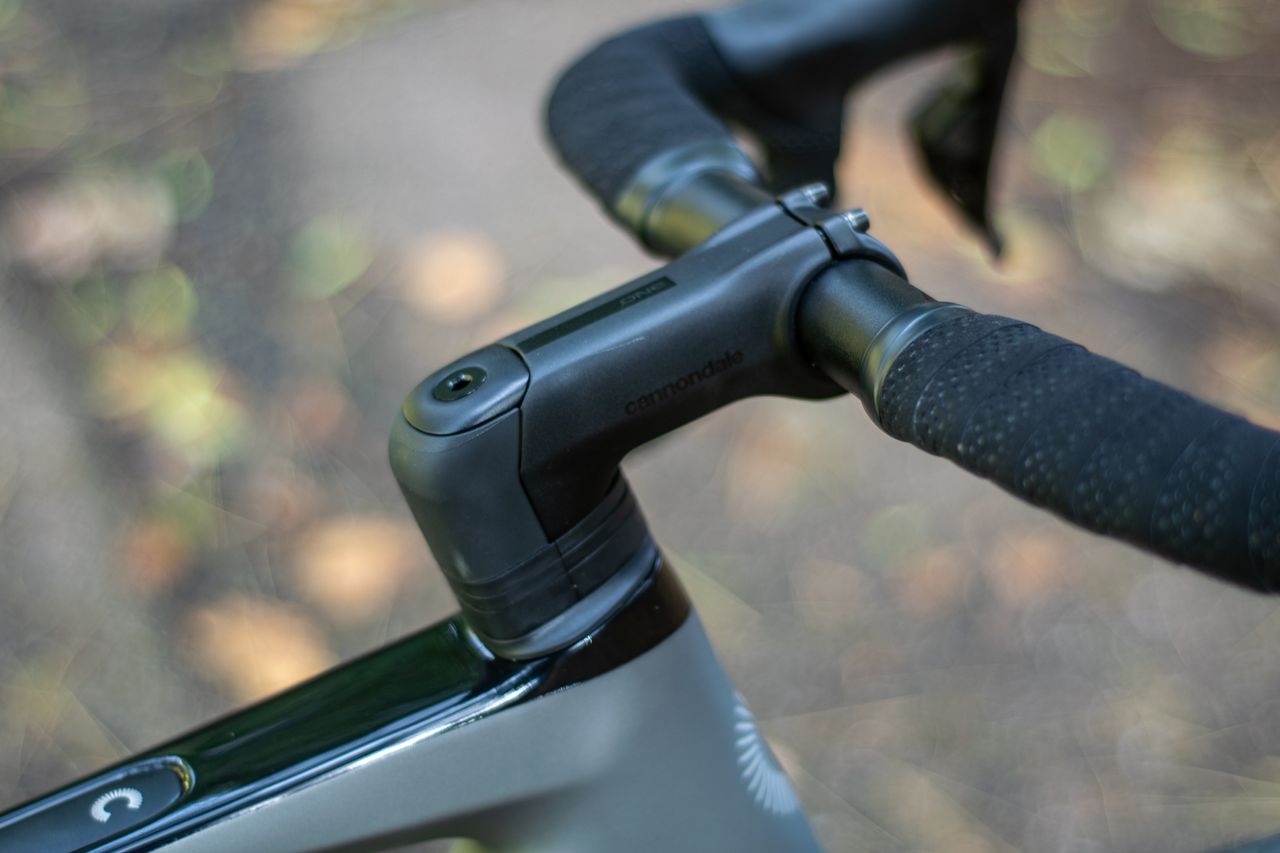 A Cannondale Synapse Carbon 2 bike