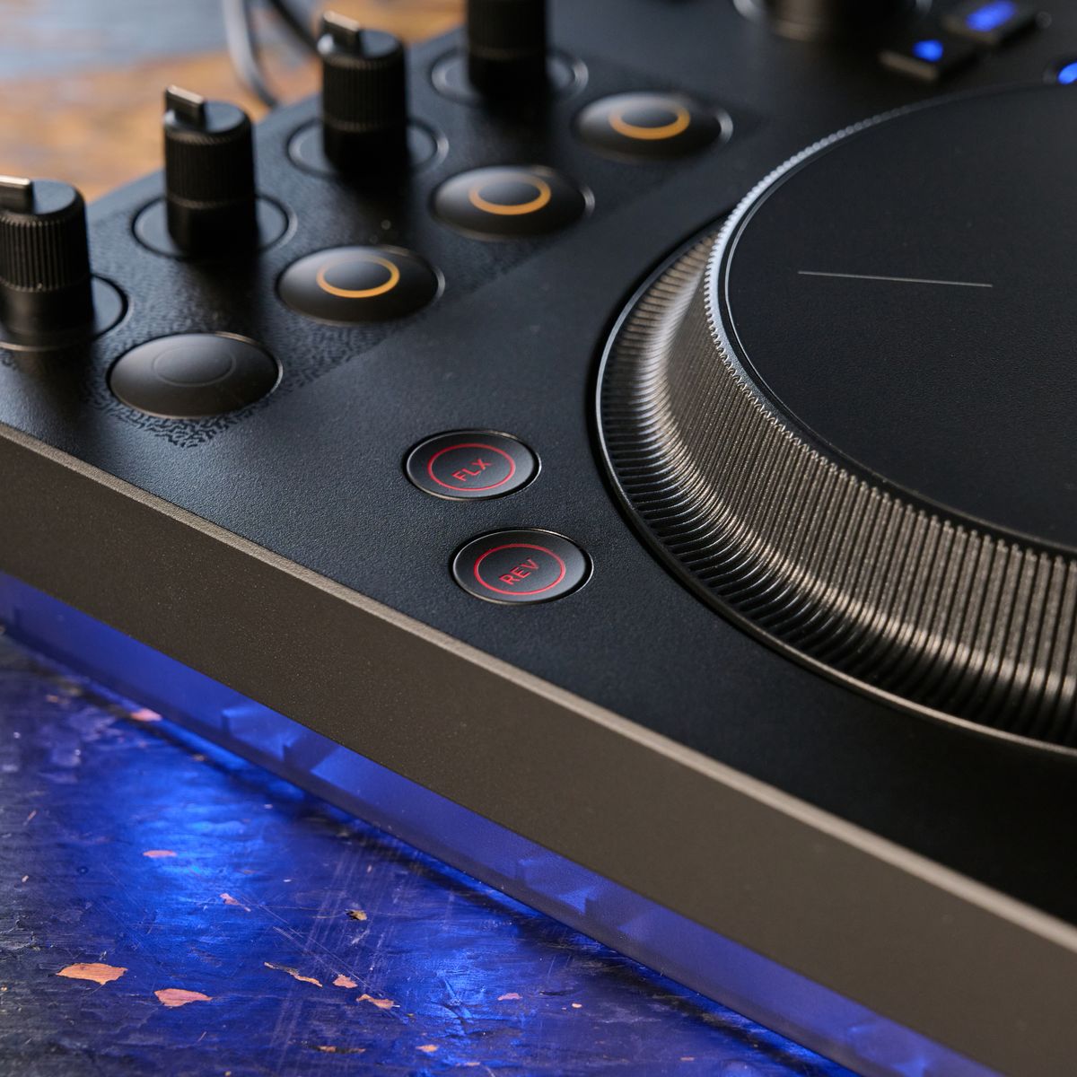 “If you can live with just two channels, there’s a lot that impresses ...