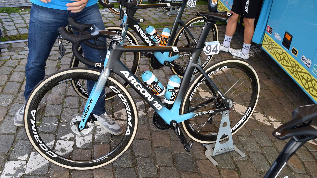 Two Astana riders raced aboard the new Argon 18 Nitrogen Disc in a new team-issue paint job