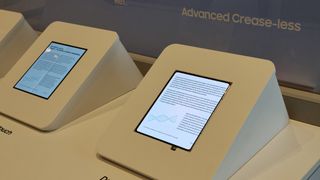 Samsung creaseless panel showcased