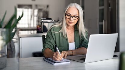 woman-working-on-laptop