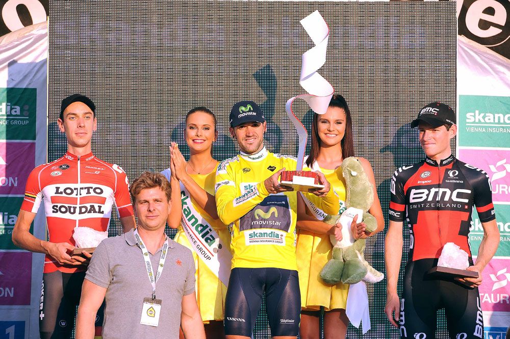 Jon Izagirre with his new trophy