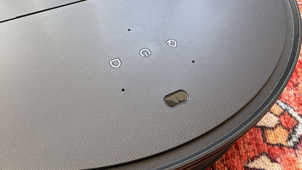 Buttons on Roborock Saros 10 robot vacuum